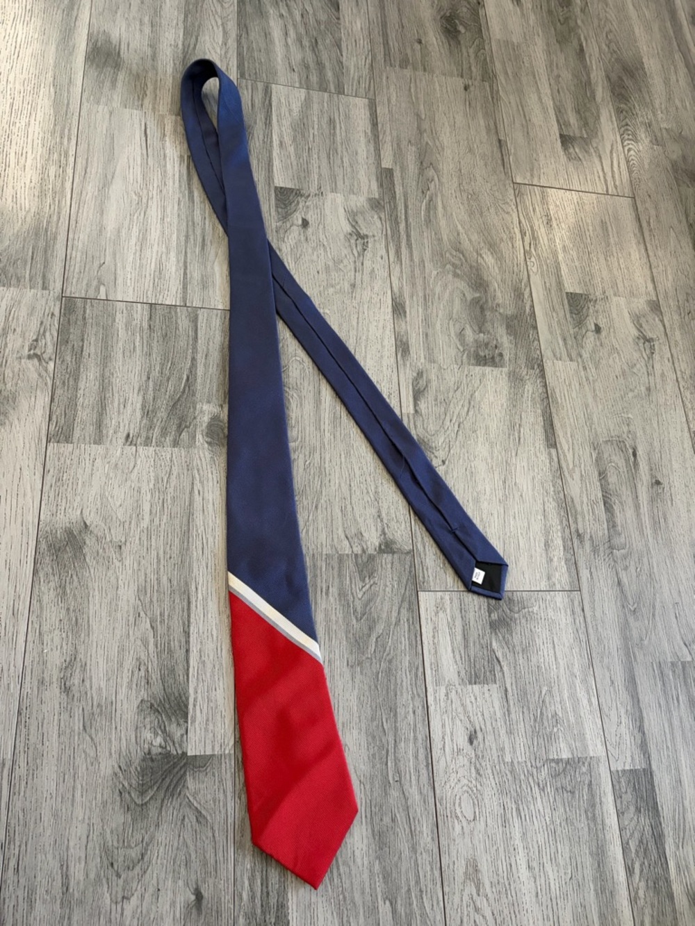 Valentino Garavani Navy and Red Diagonal Stripe Silk Tie